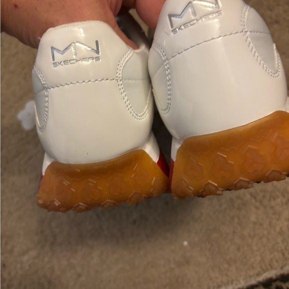 Rolling Stones sneakers by sketchers new unused size 9.5 - Picture 3 of 8